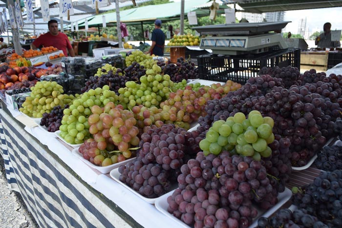 Fruits in open fair in São Paulo