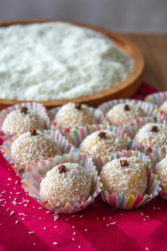 Beijinho Recipe (Coconut Brigadeiro) - The Brazilian Coconut Kisses