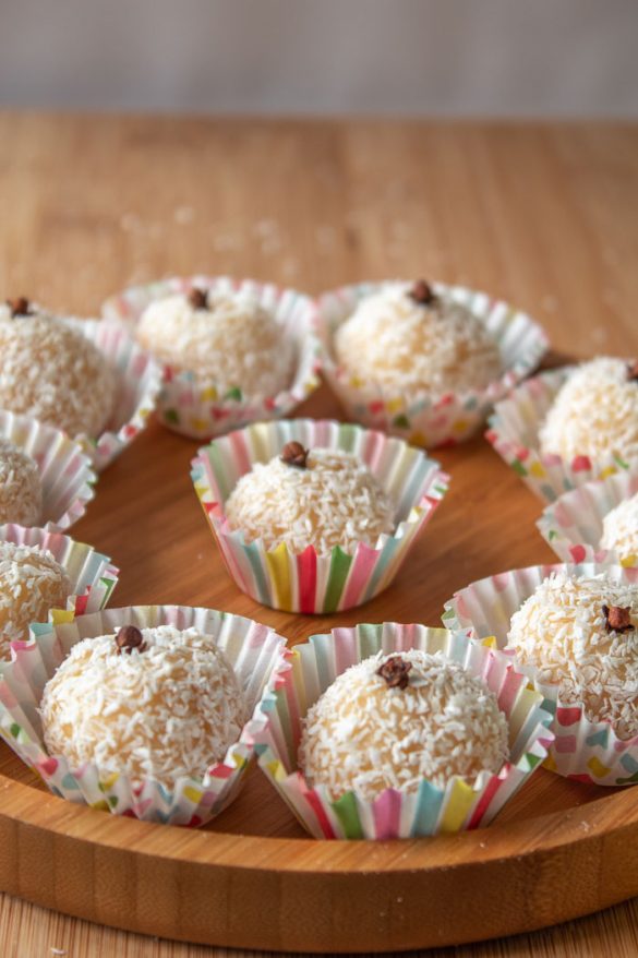 Beijinho Recipe (Coconut Brigadeiro) - The Brazilian Coconut Kisses