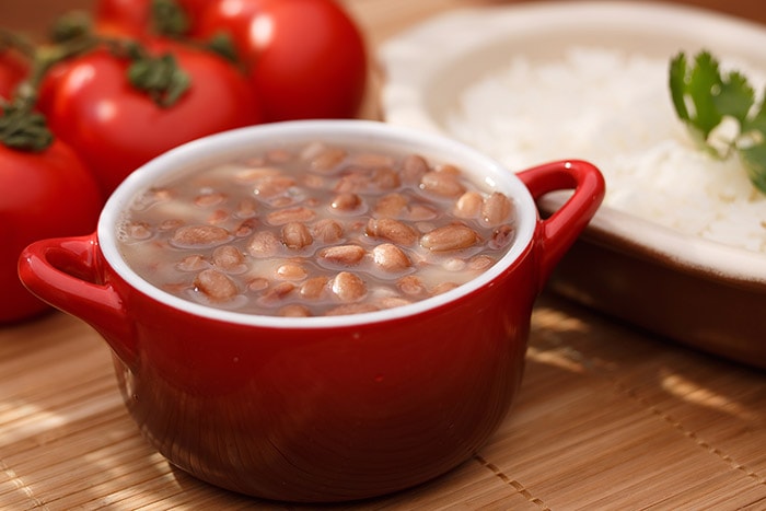 How to cook beans in a pressure cooker
