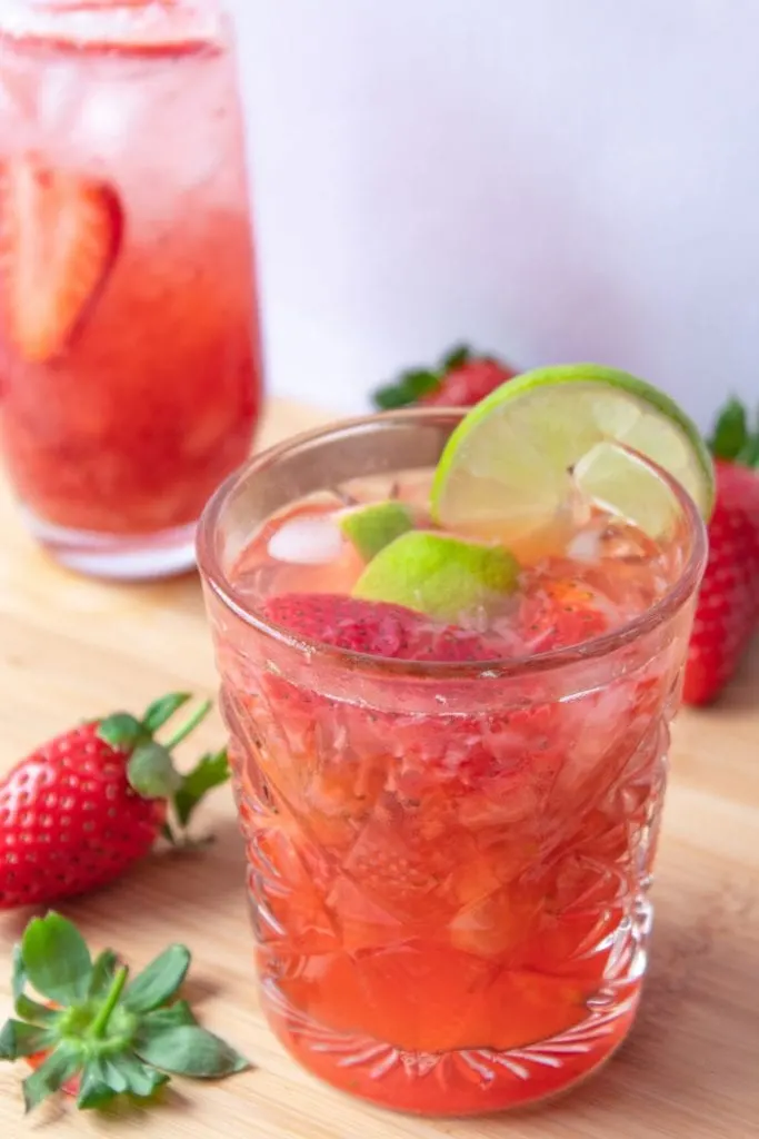 Caipiroska recipe is a Brazilian cocktail with vodka