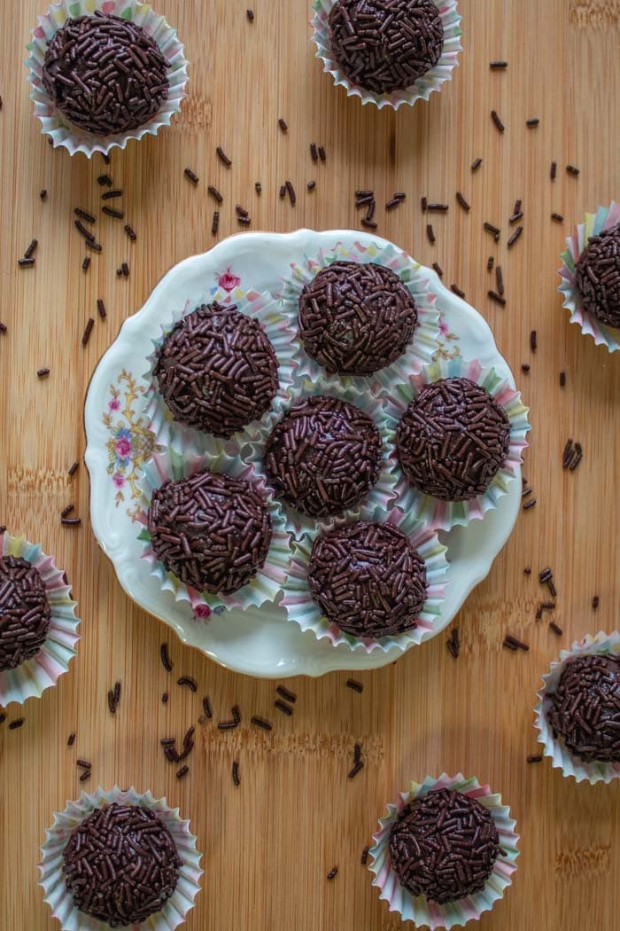 how to make a brazilian dessert 8 How to make brigadeiro