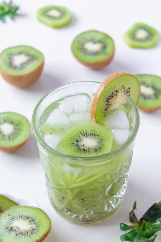 Brazilian sake cocktail with kiwi