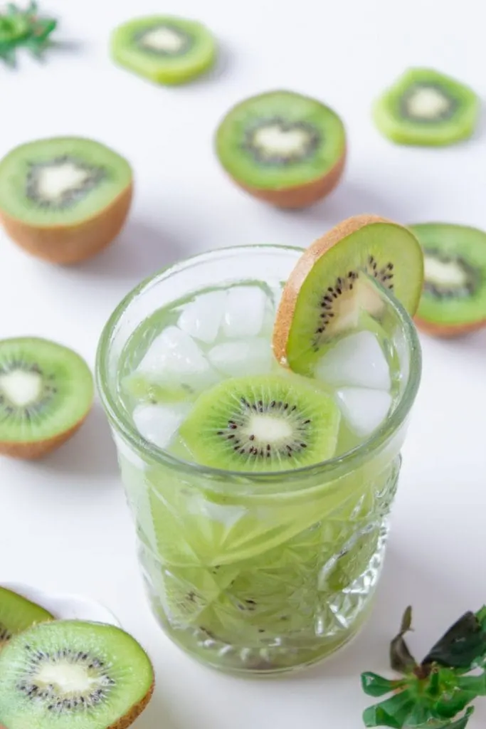 Brazilian sake cocktail with kiwi