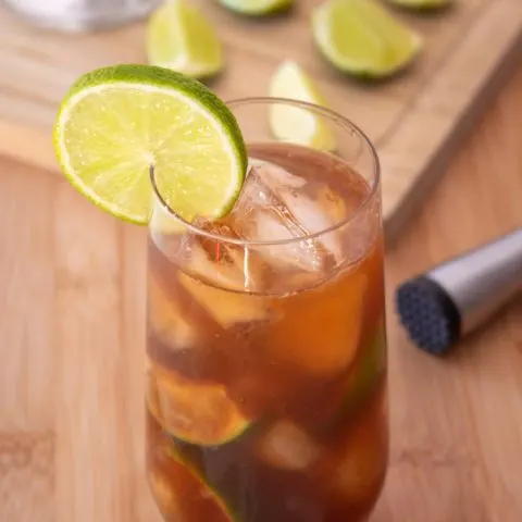 Caipirissima recipe with brown sugar