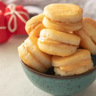 Bowl of bem casado, a Brazilian wedding cookie