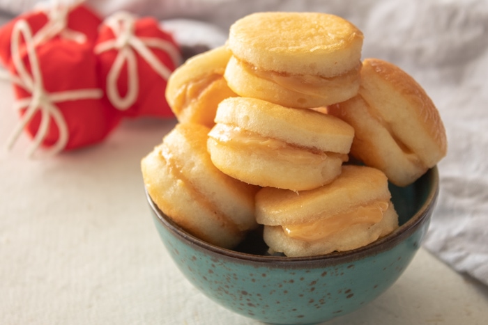 Bowl of bem casado, a Brazilian wedding cookie