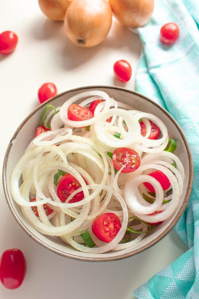 Brazilian onion salad with tomatoes