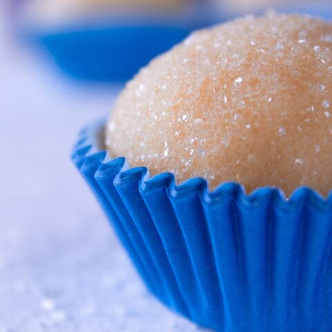 Passion fruit fudge balls