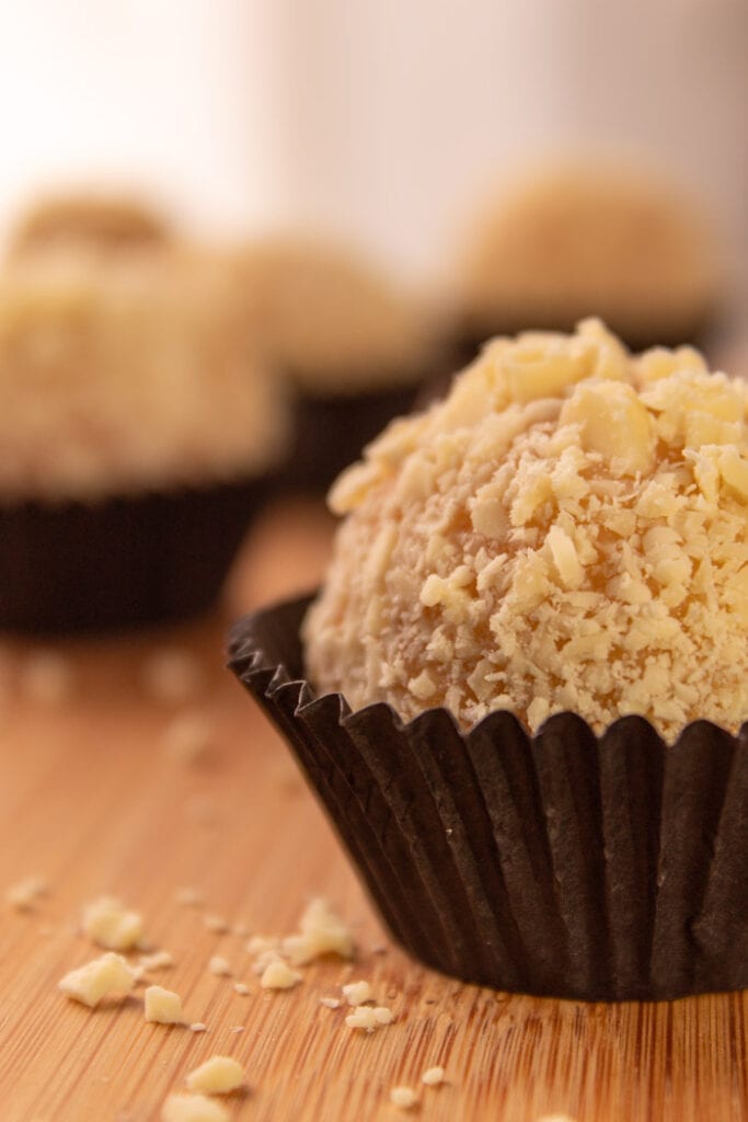 White chocolate brigadeiro balls