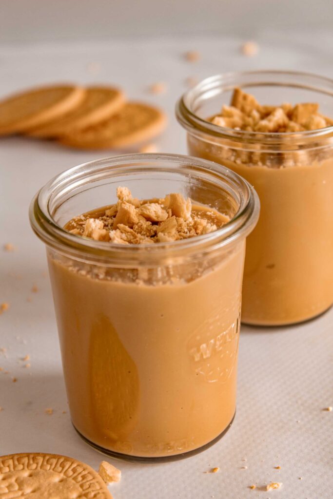 Glasses of Dulce de leche pudding