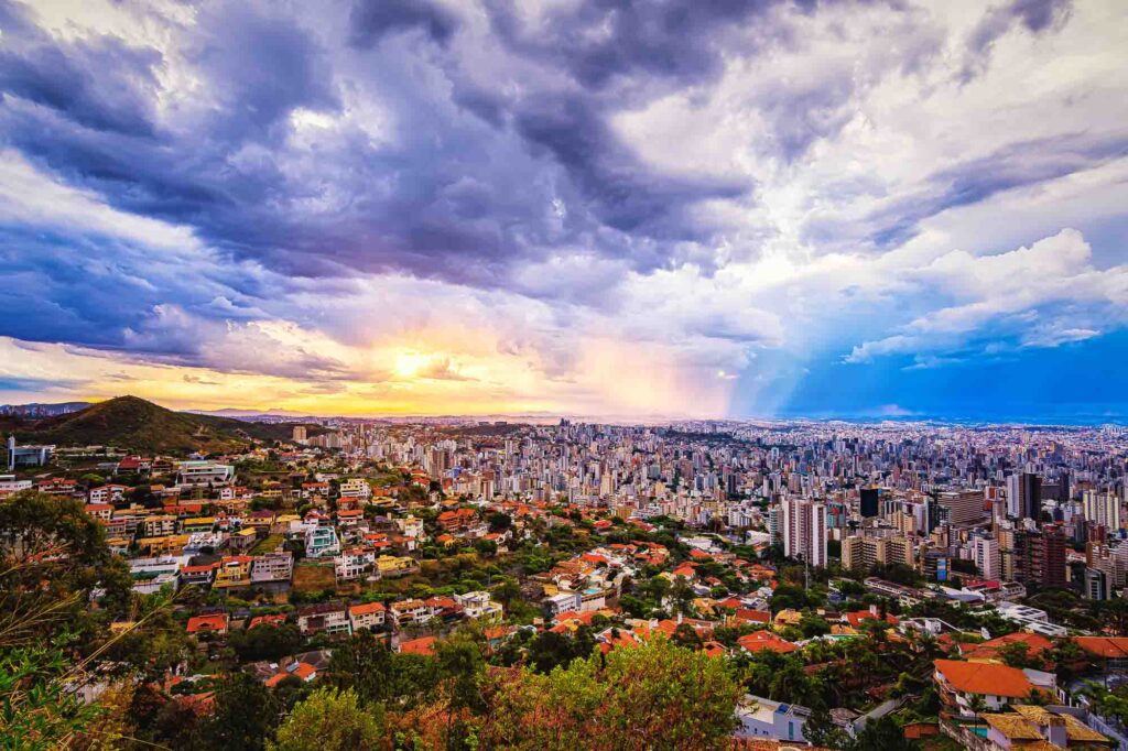 Taking photos at the Mangabeiras Lookout is one of the fun things to do in Belo Horizonte, Brazil