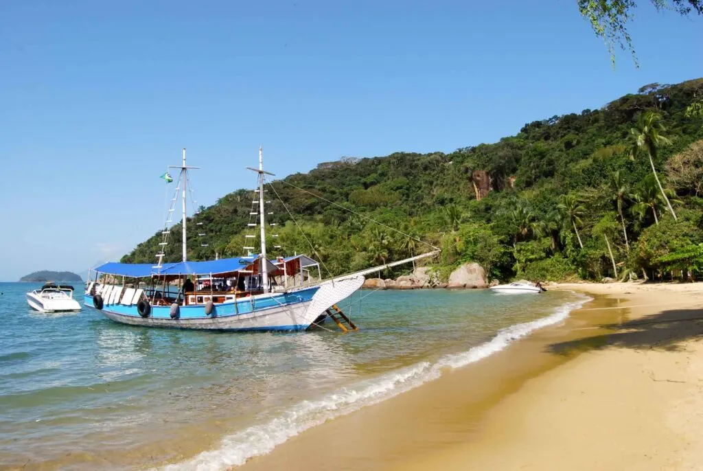 Sailboat in Lopes Mendes Beach in Ilha Grande